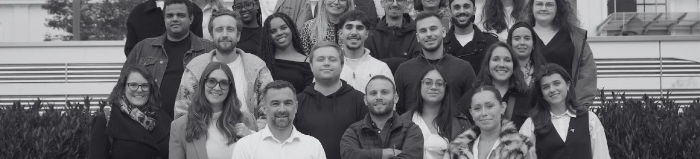 Couverture de l'agence deux.io - agence growth hacking / marketing