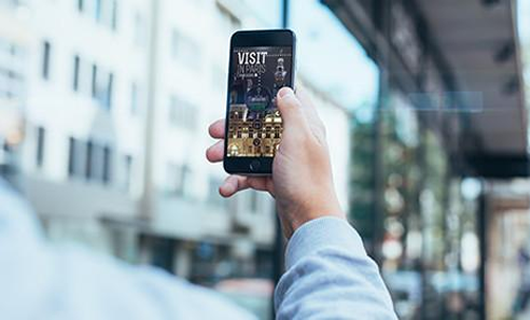 Illustration du projet Mairie de Paris – VisitInParis : application mobile iBeacon pour enrichir l’expérience de visite