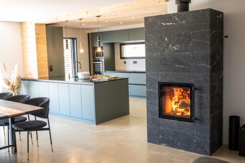 Illustration du projet Relations presse France - Maison, Poêles et Cheminées