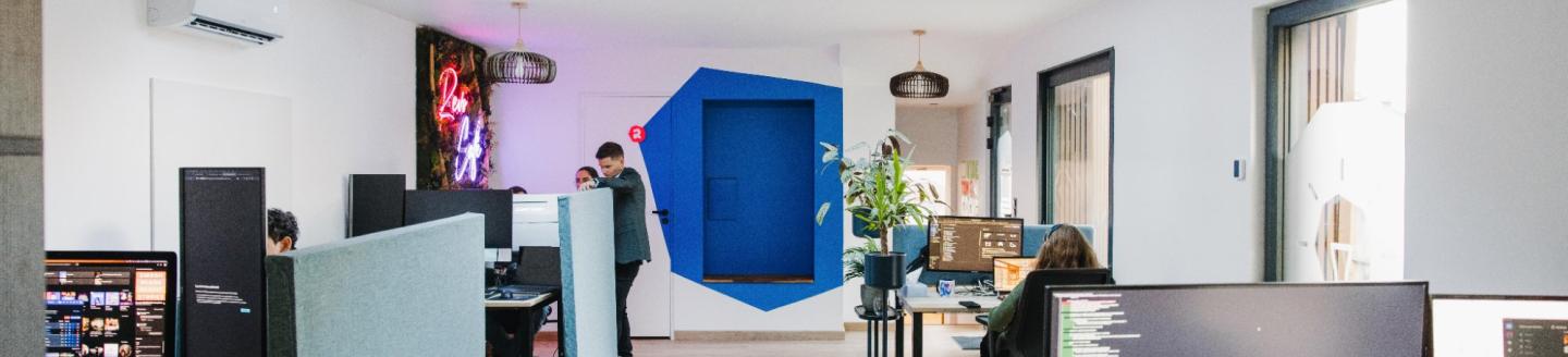 Couverture de l'agence Revolucy