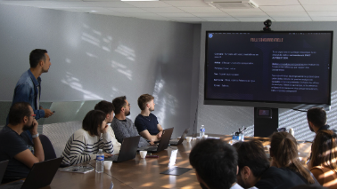 Illustration du projet Acculturation et déploiement de l’IA générative auprès des services supports de l’entreprise