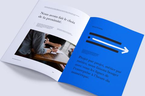 Conception d’une identité visuelle, d’un logotype, de brand content et d’un site web corporate UX/UI + dev, ainsi que la décoration d'intérieur des bureaux de 5e Rue, agence conseil.