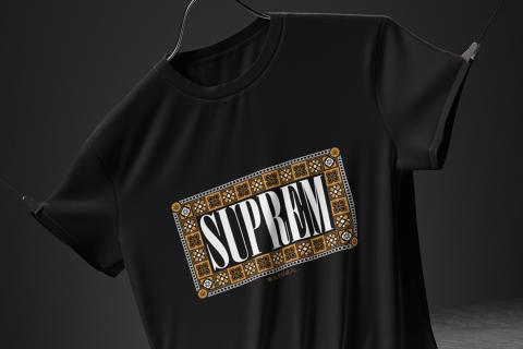 Illustration du projet Création de l’identité visuelle, design des t-shirts, webdesign et développement web de la boutique.