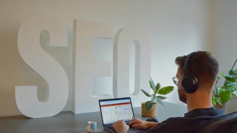10 questions à poser pour choisir son consultant SEO