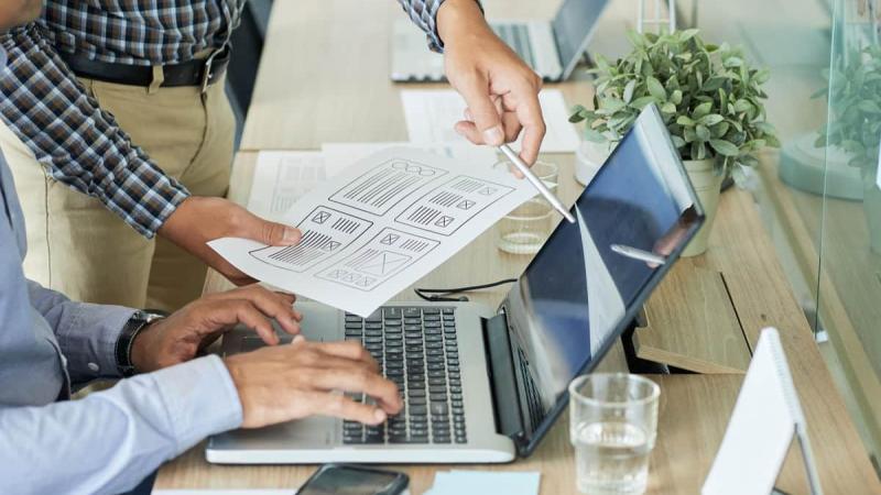A qui s’adresser pour créer un site web sur mesure ?