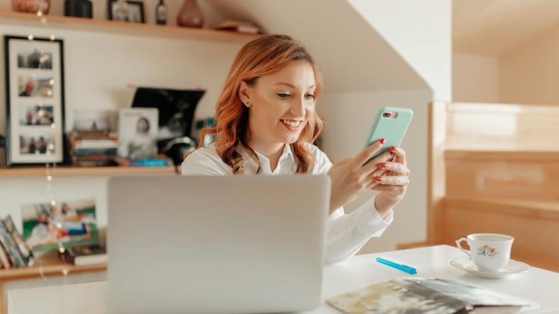 Tarif Community Manager : combien ça coûte en 2025 ?