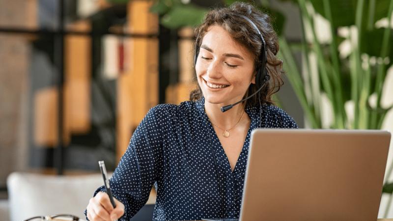 Comment les équipes de support client améliorent leur satisfaction avec HubSpot CRM