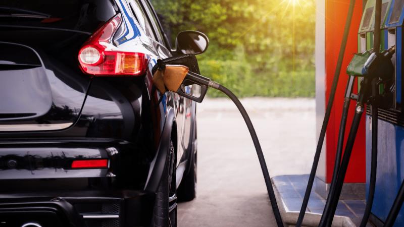 Carte carburant professionnel : avantages fiscaux et économies