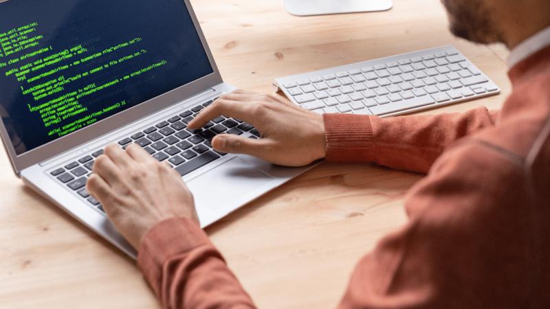 5 modèles de factures pour freelance web (+ conseils pratiques)
