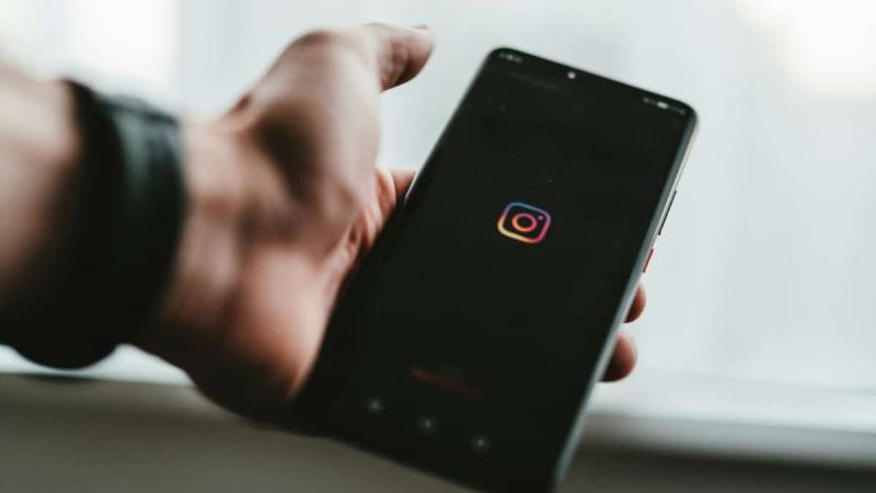30 templates de légendes Instagram qui performent (2026)