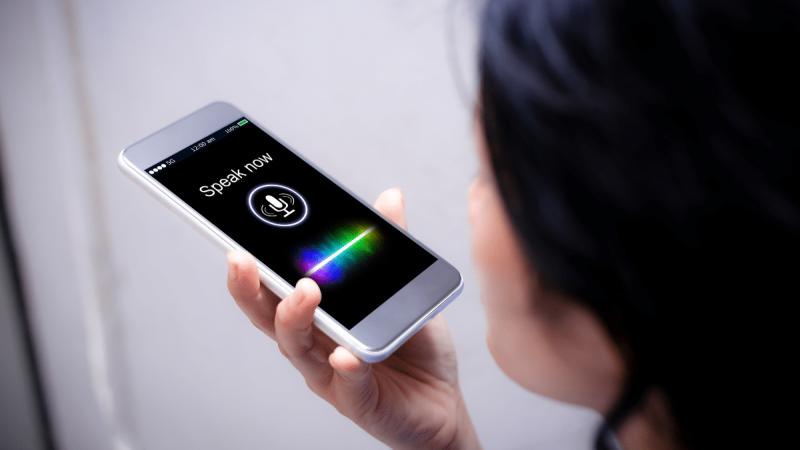 Voice Search Optimization : le guide pour capter la réponse des assistants vocaux