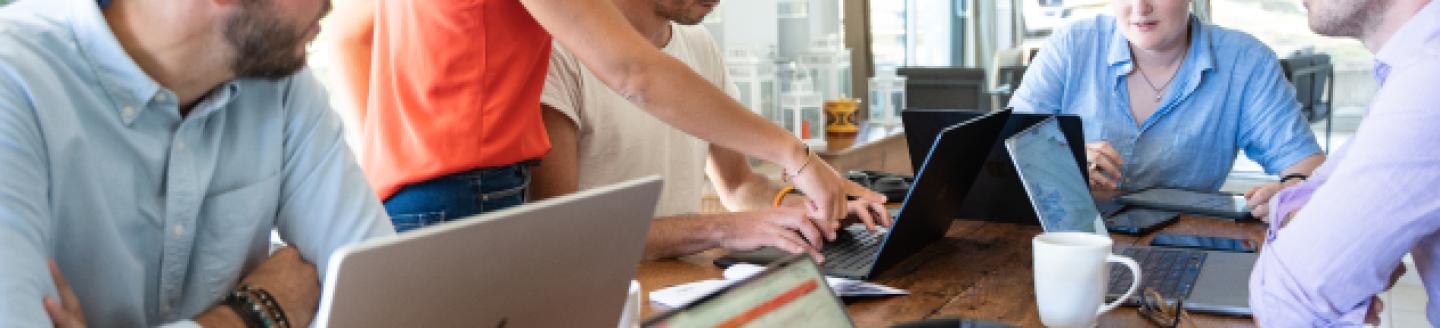 Couverture de l'agence Mayasquad