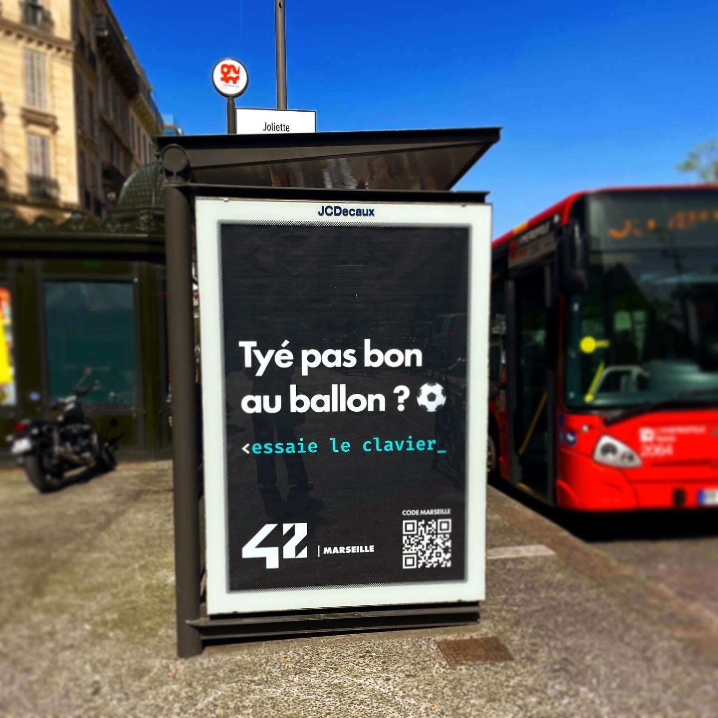Illustration du projet Ouverture 42 Marseille · Activation & campagne d'affichage