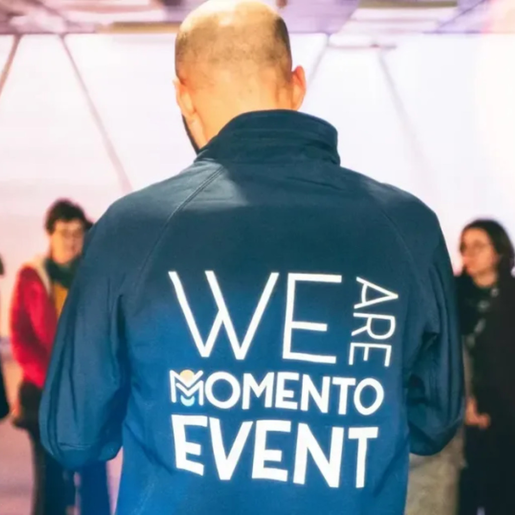 Momento Event