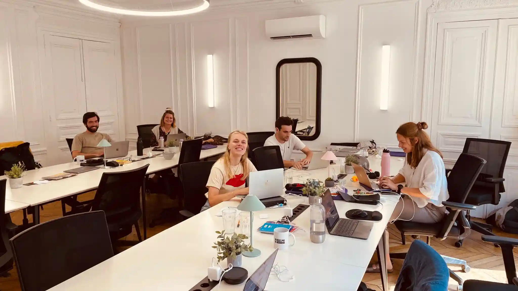 Illustration du projet Audit HubSpot et objets personnalisés : un CRM unifié entre vente et recrutement pour Elinoï