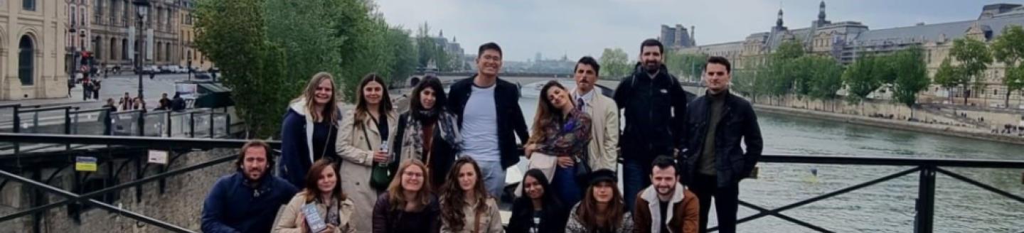 Couverture de l'agence SERUM AND CO